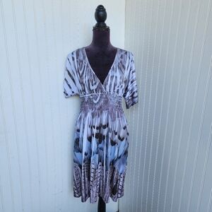 Mi Manchi Womens Tie-Dye Dress Elastic Blue Gray Feathers Waist USA Deep V Sz M
